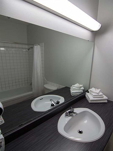 Motel Princesse Chicoutimi Buitenkant foto